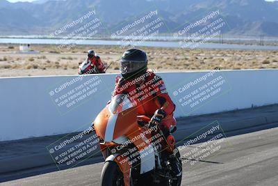 media/Dec-01-2025-Moto Forza (Mon) [[2daa91e15f]]/4-Around the Pits/